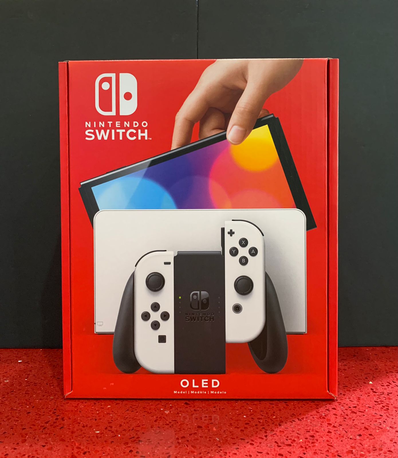 Nintendo switch (modèle oled) avec station d'accueil et manettes joy-con  blanches nintendo switch Nintendo