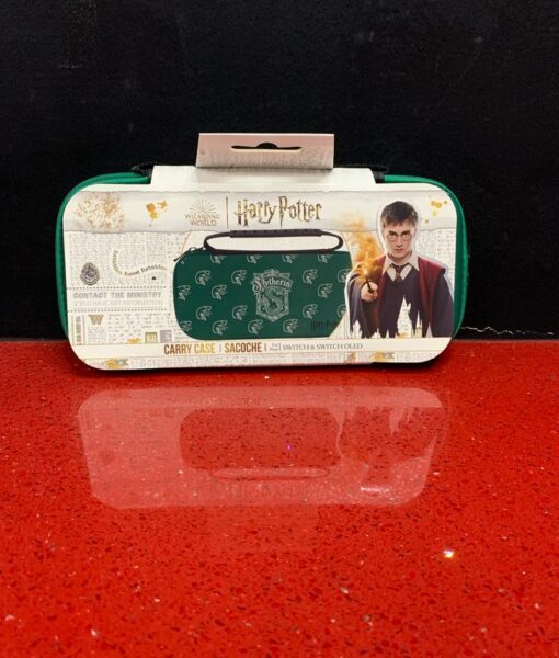 NSW item Estuche Slim SLYTHERIN FGEEK NSW item Estuche Slim SLYTHERIN FGEEK